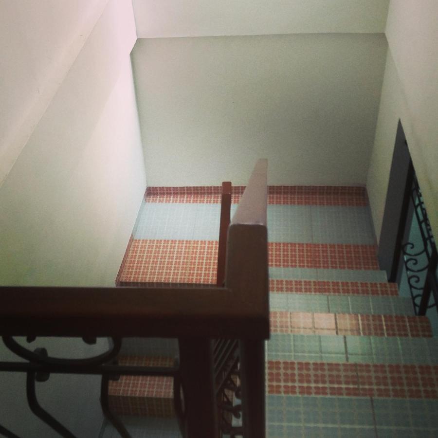 Zg Homestay Solo Sumber  エクステリア 写真